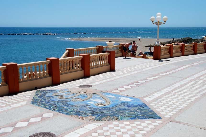 A Step From The Ocean!!! Lägenhet Benalmádena Exteriör bild
